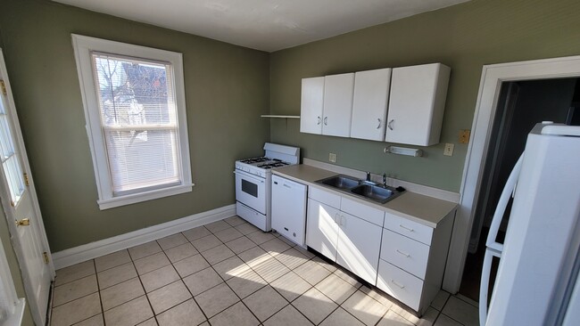 Kitchen w/Dishwasher - 2210 Indianola Ave