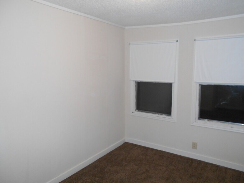 Building Photo - 4409 E Bayley St