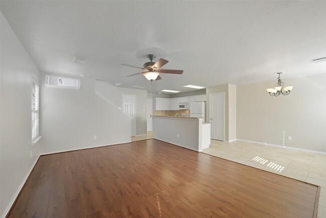 Building Photo - 79 N Walden Elms Cir