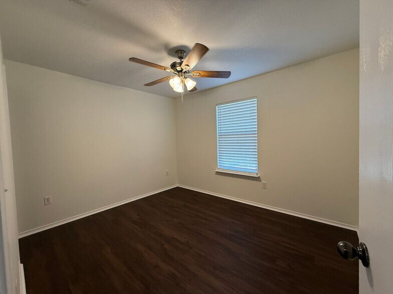 Building Photo - 7712 Copper Hollow