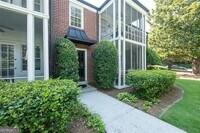 Building Photo - 55 Delmont Dr NE