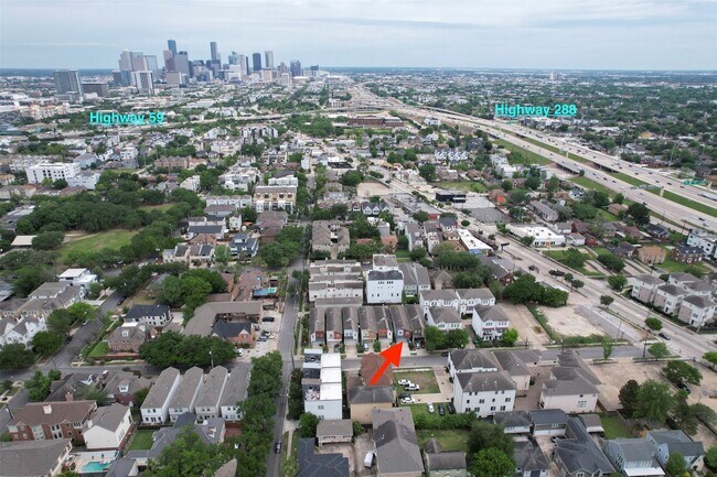 Building Photo - 1811 Wichita St