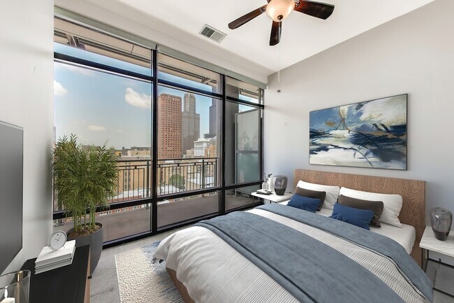 Building Photo - 520 S State St