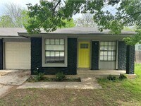 Building Photo - 1429 Hyridge Cir