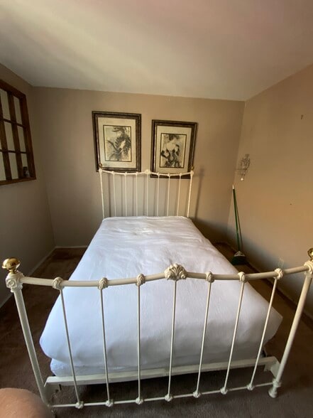 Building Photo - 123 TBA