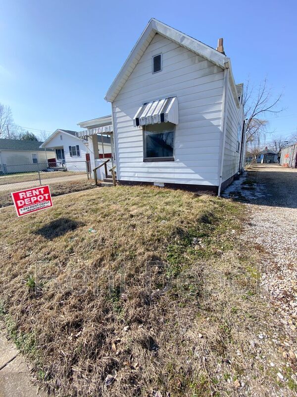Building Photo - 433 S Evans Ave