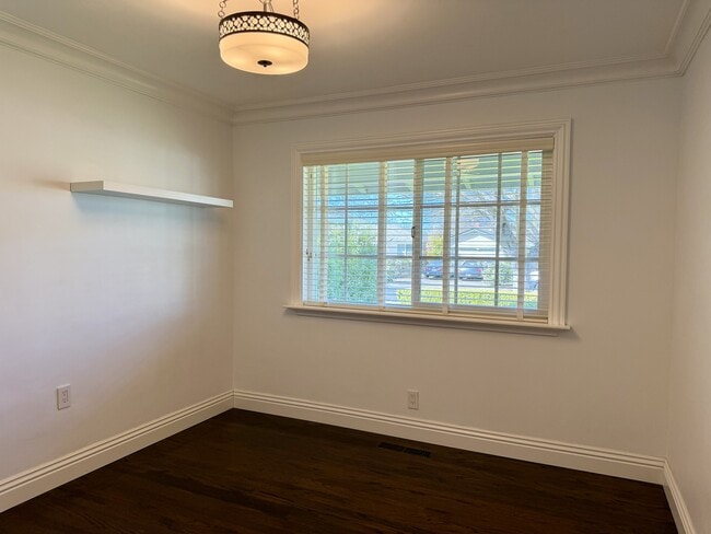 Building Photo - 1586 Stapleton Ct