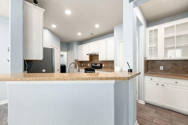 Building Photo - 7559 Autumn Sun Dr