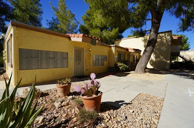 Building Photo - 16358 Pebble Beach Dr