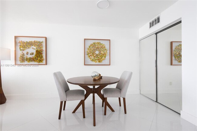 Building Photo - 770 Claughton Island Dr