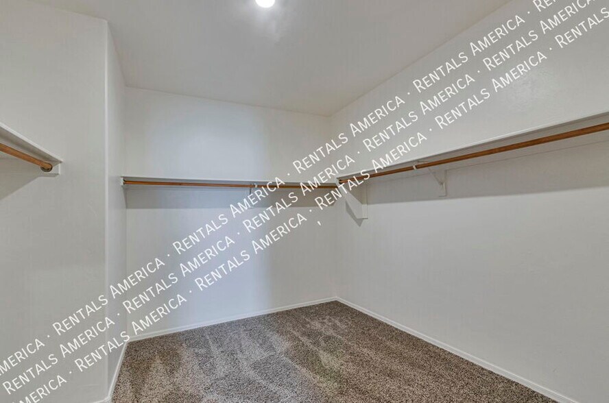 Building Photo - 10151 N Leopard Gecko Terrace