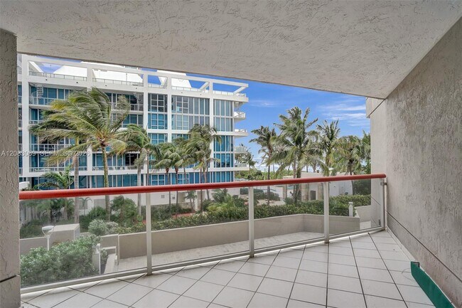 Building Photo - 6767 Collins Ave