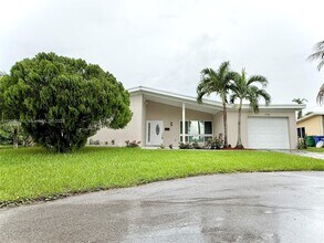 Building Photo - $4,500MONTHLY;6708 CAMELIA DR MIRAMAR, FL 33023