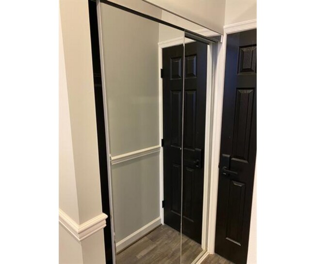 Building Photo - 833 N Fulton Ave