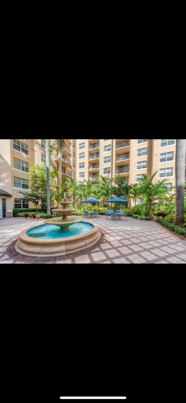 Building Photo - 1803 N Flagler Dr