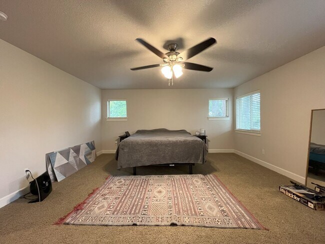 Building Photo - Spacious Corner-Lot Home with Three Levels...