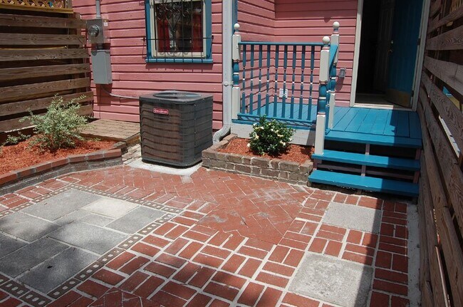 Building Photo - 411 Seiler Ave