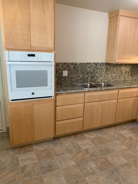 Building Photo - 1816 Park Ave