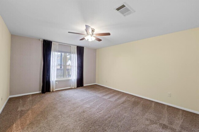 Building Photo - 1908 Matagorda Dr