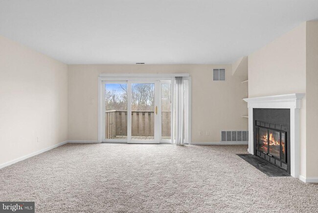 Building Photo - 408 Stockton Ct