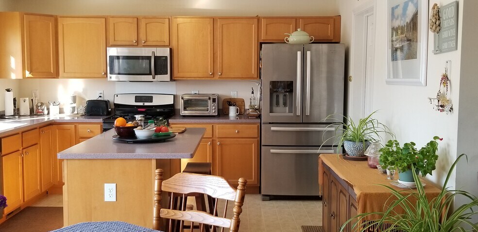 Building Photo - 7B Farnum Ct