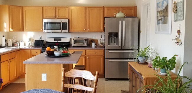 Building Photo - 7B Farnum Ct