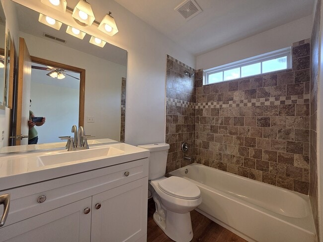 Building Photo - 3540 Blue Ridge Ct