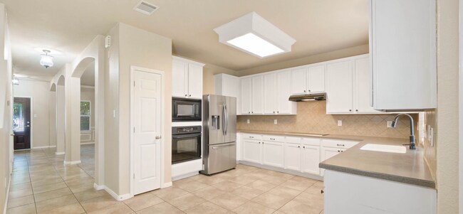 Building Photo - 509 Chapel Bend