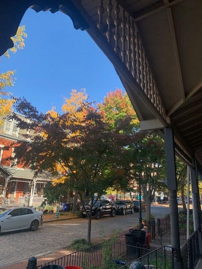 Building Photo - Amazing 2 bed 2 bath Near Cooper Hospital