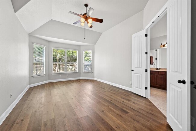 Building Photo - 645 Clear Springs Hollow