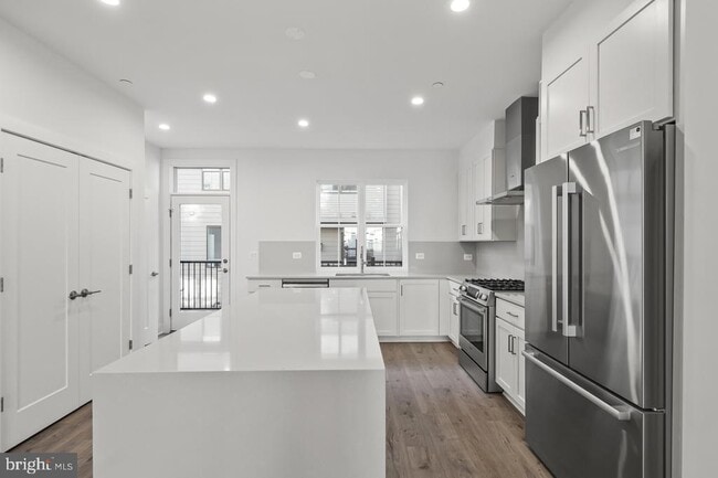 Building Photo - 1211 Northside Park Blvd