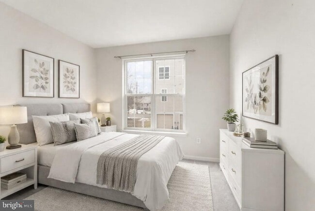 Building Photo - 9541 Center St