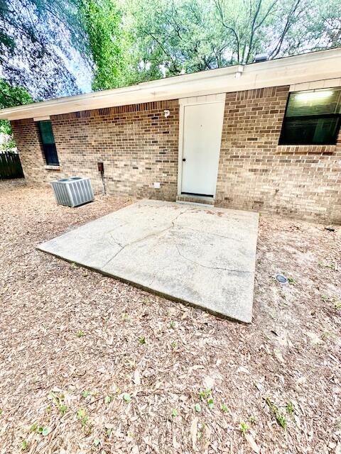 Building Photo - 423 John King Rd