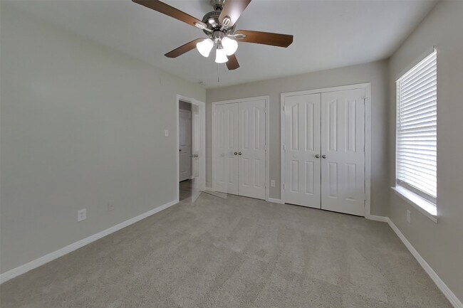 Building Photo - 24307 Hard Wood Dr