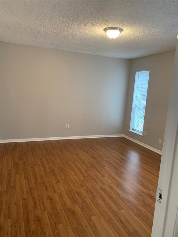Building Photo - 727 Carol Lynn Dr
