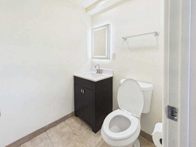 Building Photo - 209 Todd St