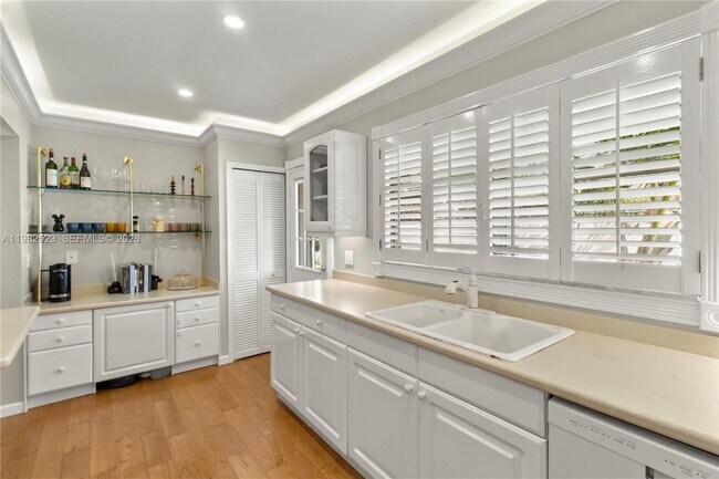 Building Photo - 4161 S US Hwy 1