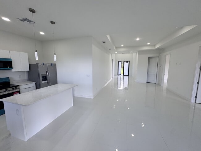 Building Photo - 4116 NW 20th St