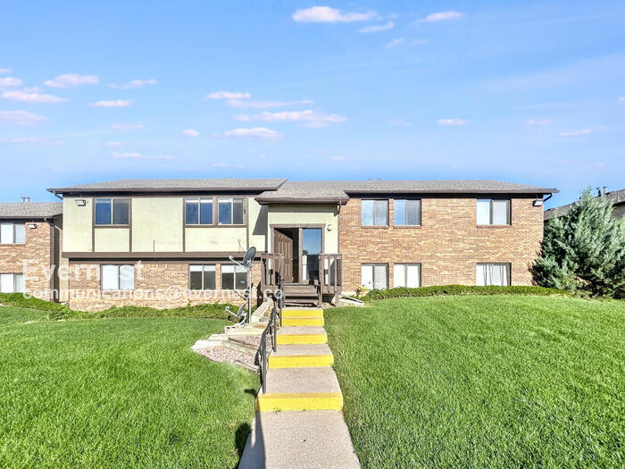 Primary Photo - 2617 E Uintah St