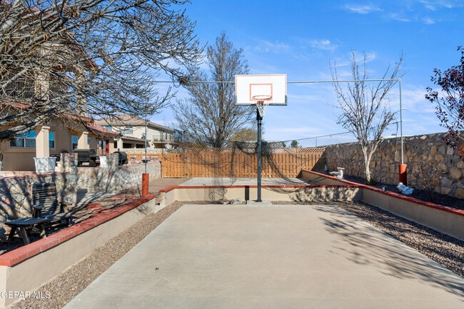 Building Photo - 6032 Valle Espanola Ln