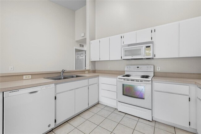 Building Photo - 37228 Grassy Hill Ln