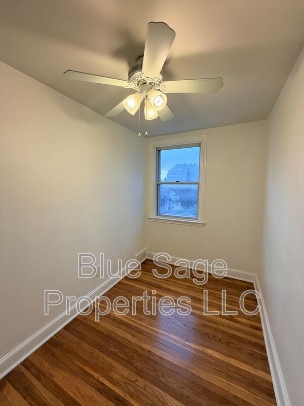 Building Photo - 314 Spruce St