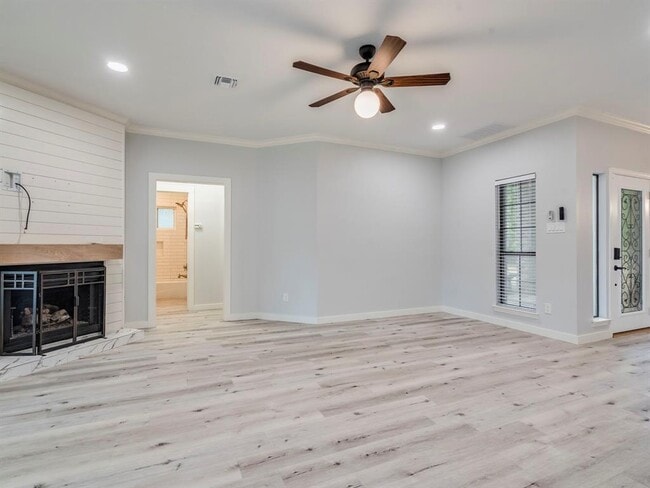 Building Photo - 7933 Wheel Rim Cir