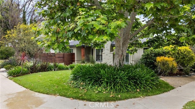 Building Photo - 18240 Rayen St