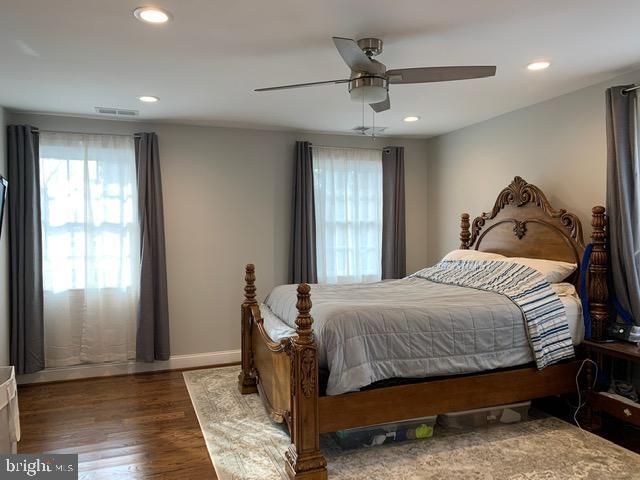 Building Photo - 7413 Farnum St