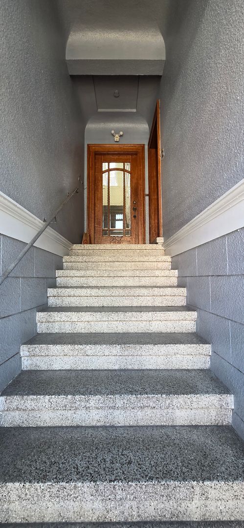 Building Photo - Grove St | 1927-1929