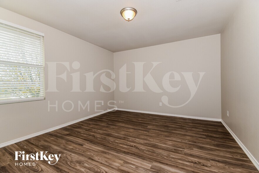 Building Photo - 11036 Rankin Dr