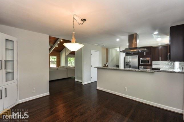 Building Photo - 3 br, 2 bath House - 570 Ramsdale Dr