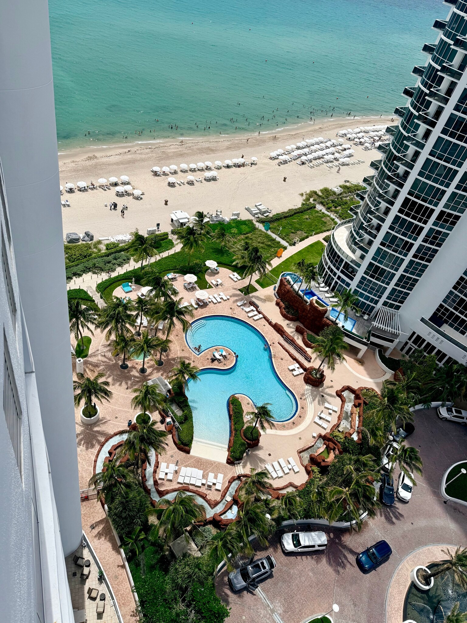 Building Photo - 18201 Collins Ave
