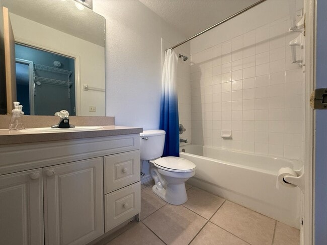 Building Photo - 843 Caribbean Dr